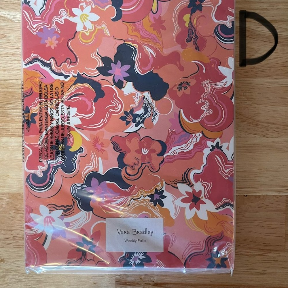 Vera Bradley Weekly Folio in Rosa Floral